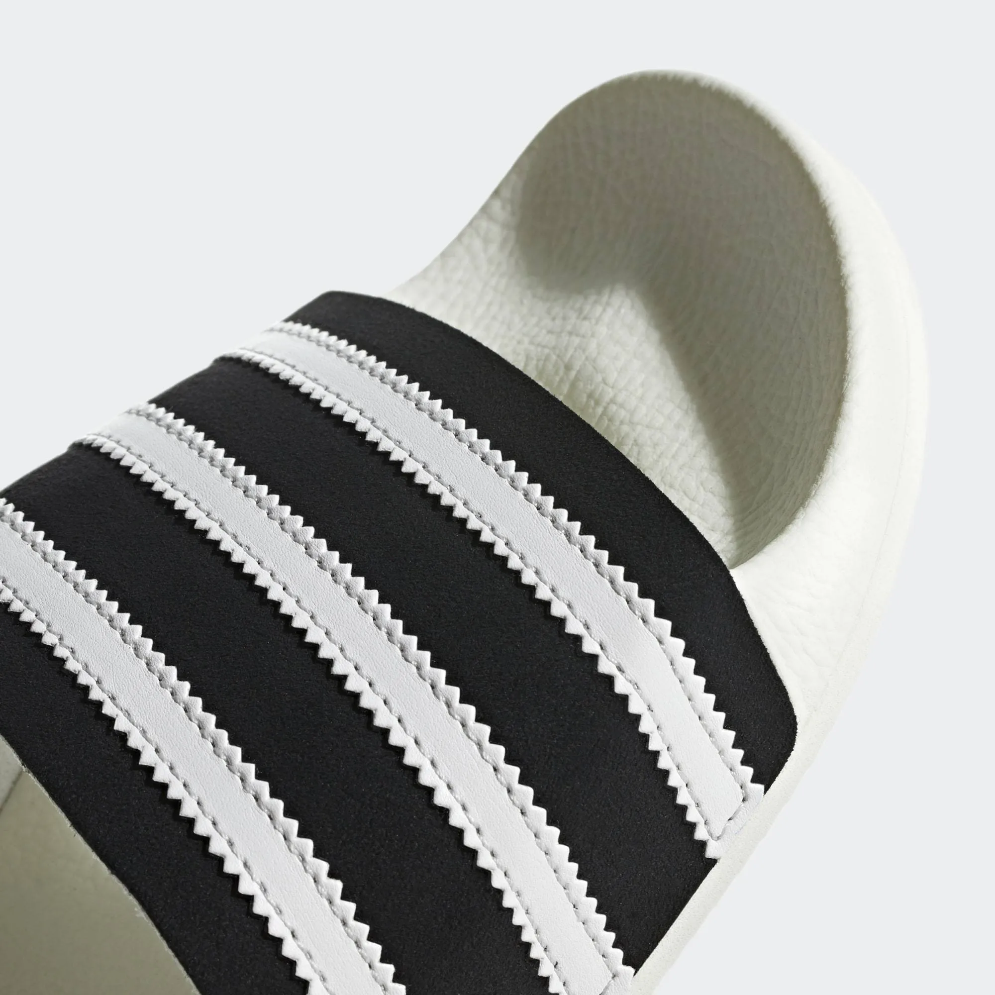 ADILETTE SLIDES CORE BLACK / CLOUD WHITE / OFF WHITE