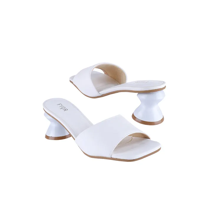 Circle Interest Heel Sandal BSS 057