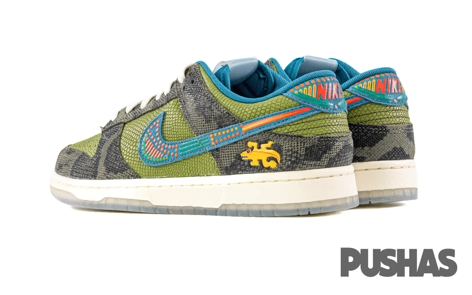 Dunk Low 'Siempre Familia' (2021)