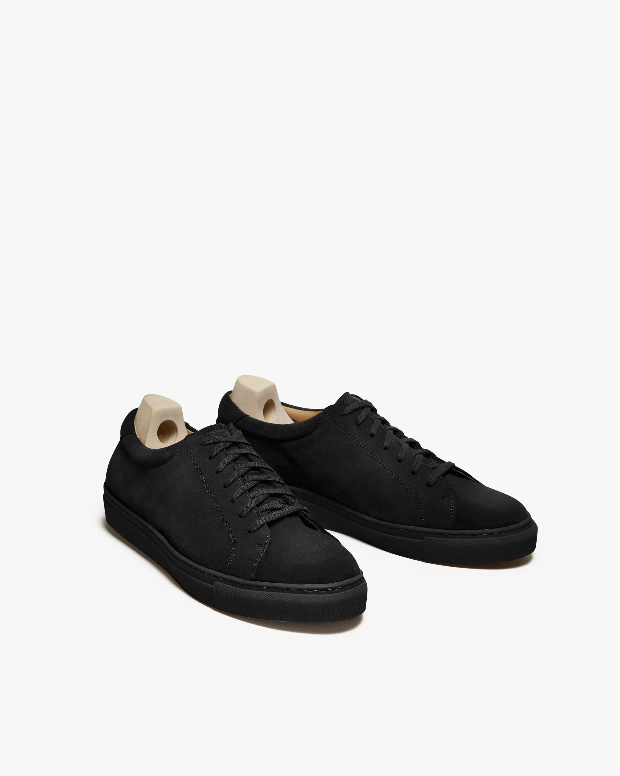 Oaxen Monochrome – Black Suede