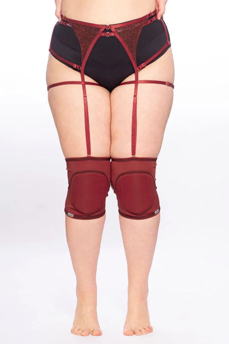 Queen Garter Belt - Cherry Shine