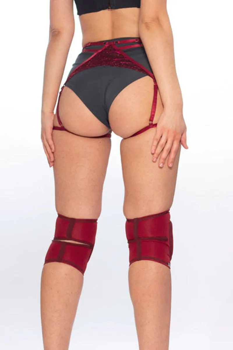 Queen Garter Belt - Cherry Shine