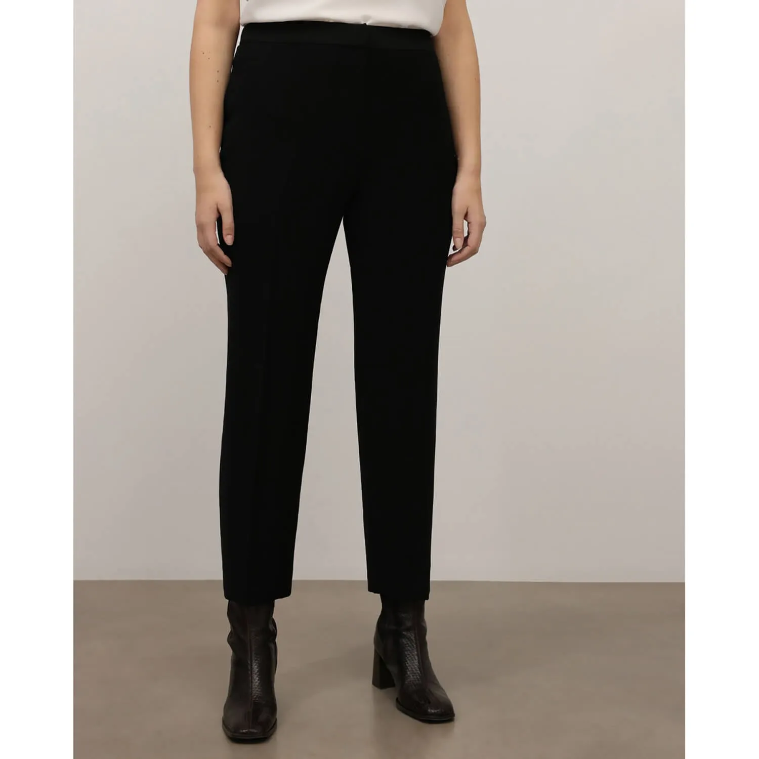 Skinny Leg Trousers - Black