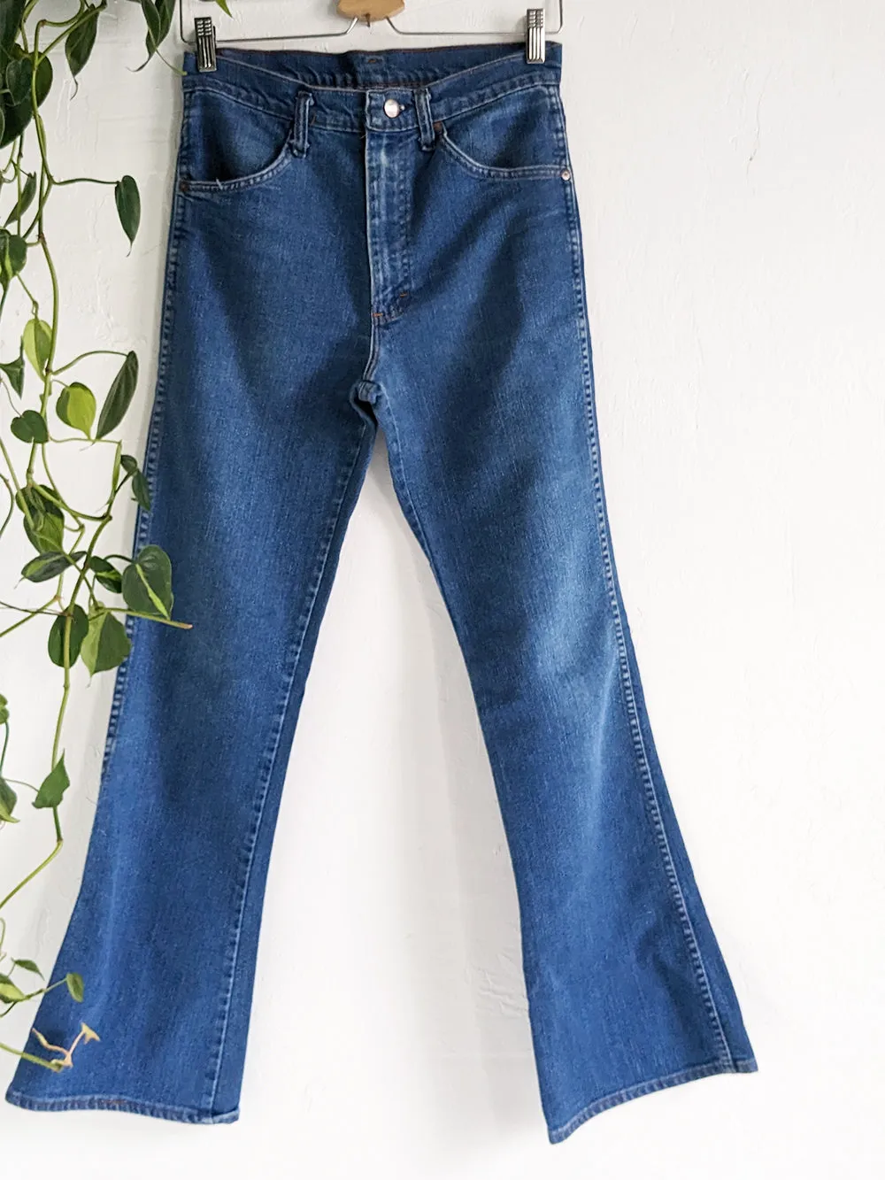 SPORTSWEAR Dark Wash Jeans