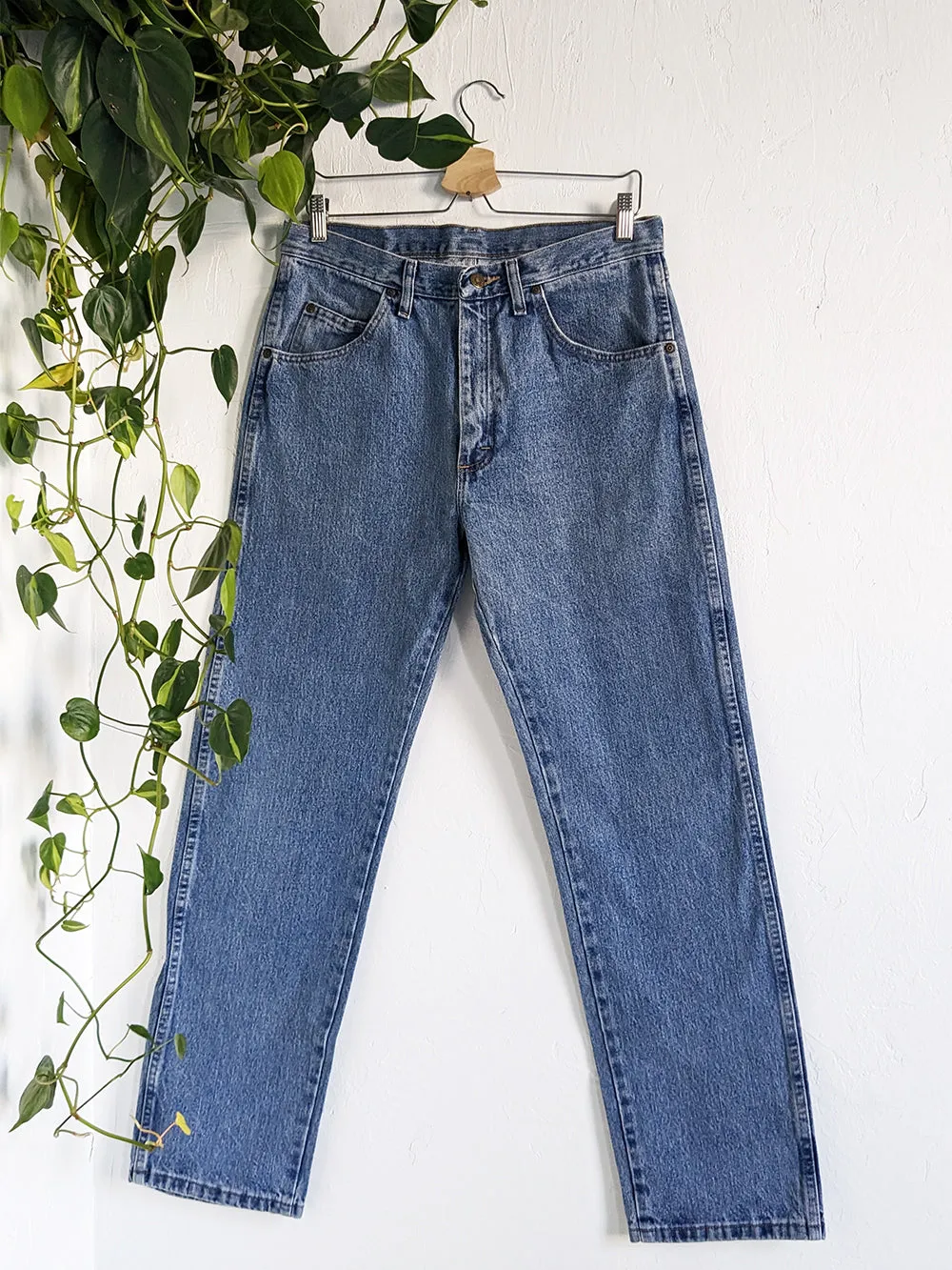 Wrangler Blues Medium Wash Jeans